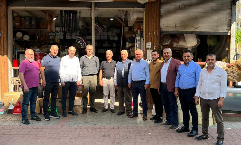 ERDEM, CUMA PAZARINDA TAKDİR TOPLADI - Mega TV WhatsApp Image 2022-10-20 at 18.39.04 (1)