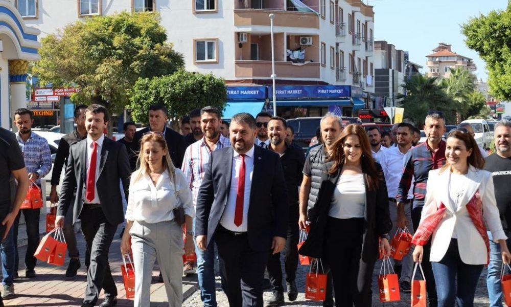 KONAKLI ESNAFI ALTSO BAŞKAN ADAYI GÖMEÇ’İ İLGİYLE KARŞILADI - Mega TV WhatsApp Image 2022-10-25 at 19.55.07