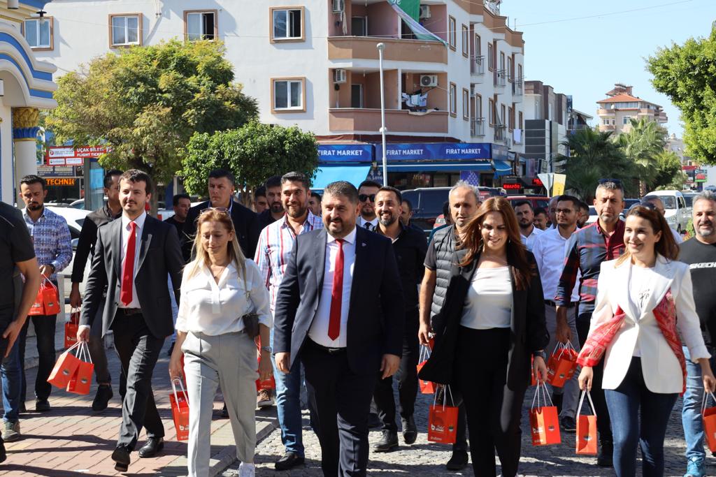 KONAKLI ESNAFI ALTSO BAŞKAN ADAYI GÖMEÇ’İ İLGİYLE KARŞILADI