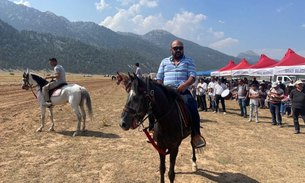 RAHVAN ATLARI BURSA'DA KIYASIYA YARIŞACAK - Mega TV WhatsApp Image 2022-10-29 at 14.09.51