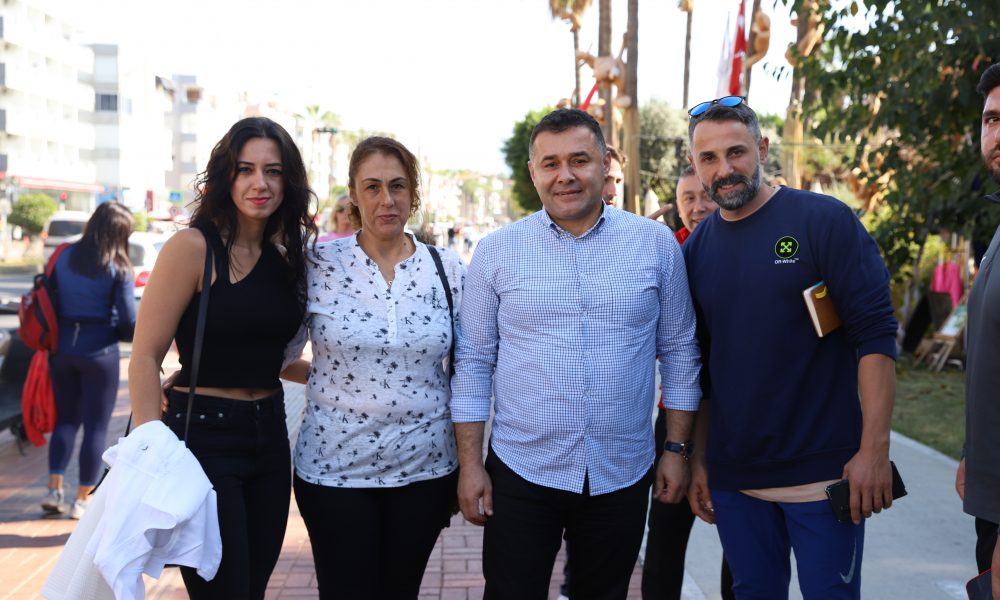 BAŞKAN YÜCEL FITNESS ANTRENÖRLERİ İLE BULUŞTU - Mega TV 10 (1)