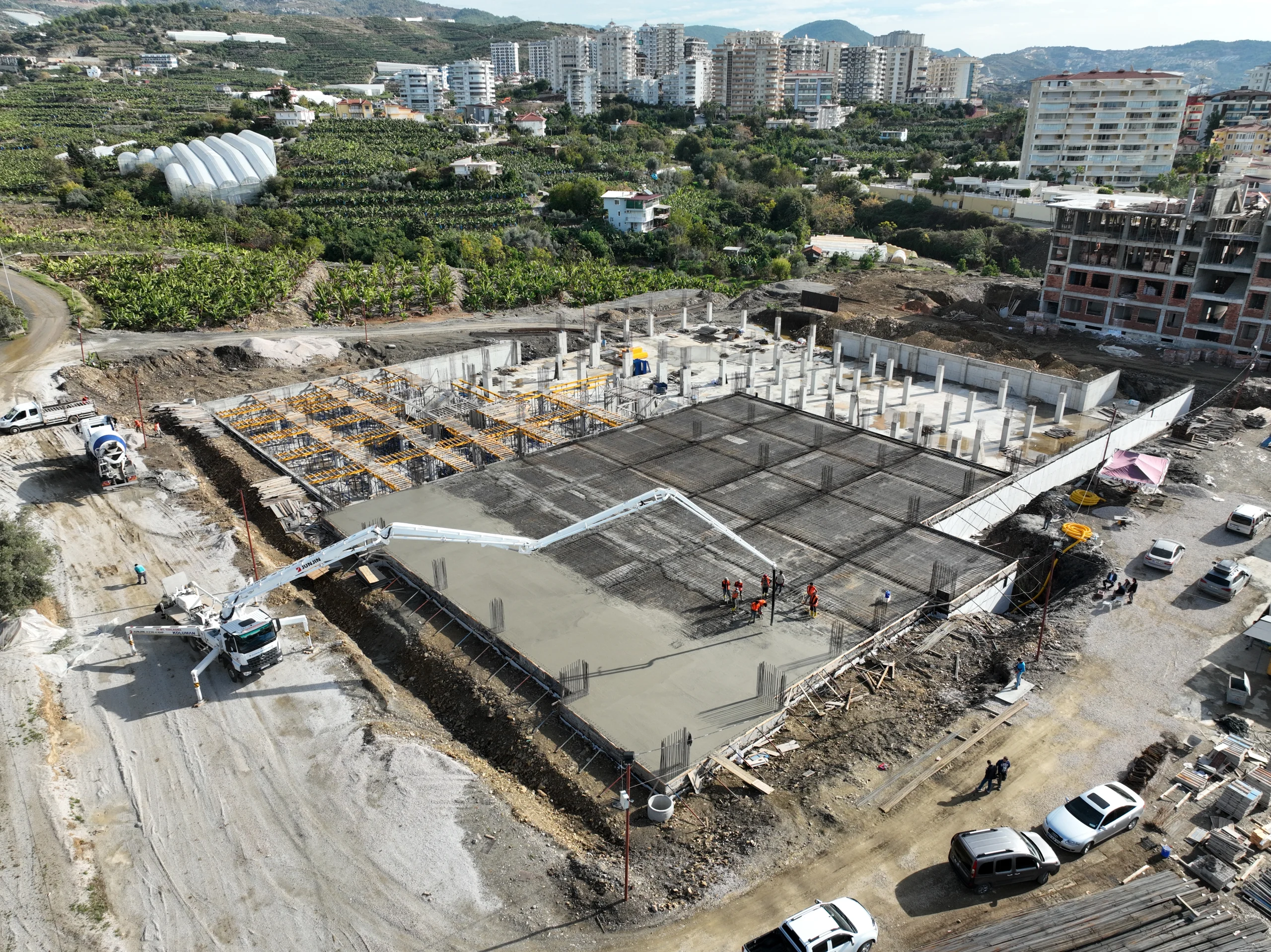 BAŞKAN YÜCEL MAHMUTLAR’IN ÇEHRESİNİ DEĞİŞTİRİYOR