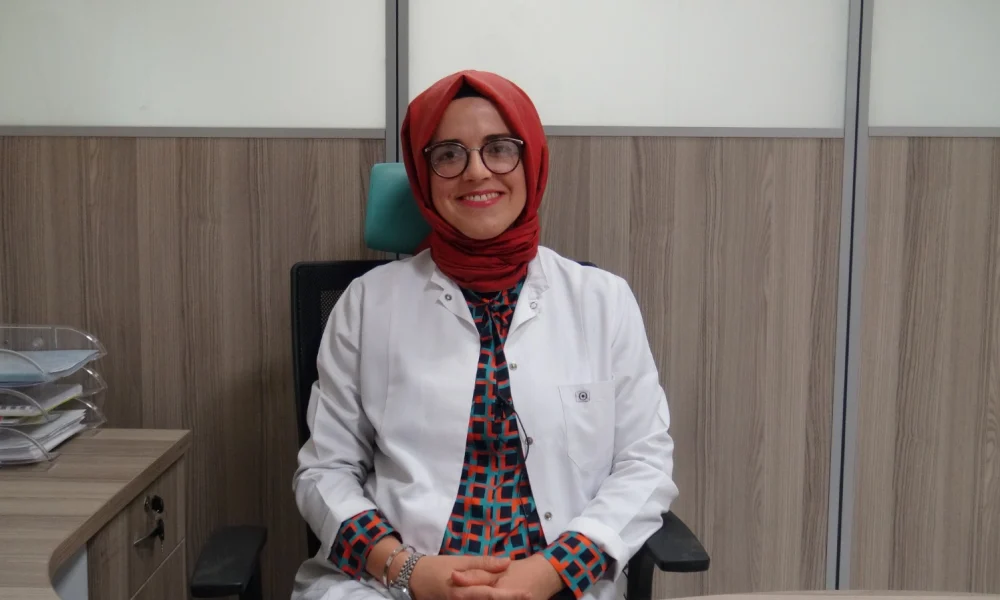 ENFEKSİYON HASTALIKLARI UZMANI SEMA TEKİN ŞAHİN AIDS HASTALIĞINA DİKKATİ ÇEKTİ! - Mega TV 25031256-f783-4a3b-a65f-298a6a87a0a2