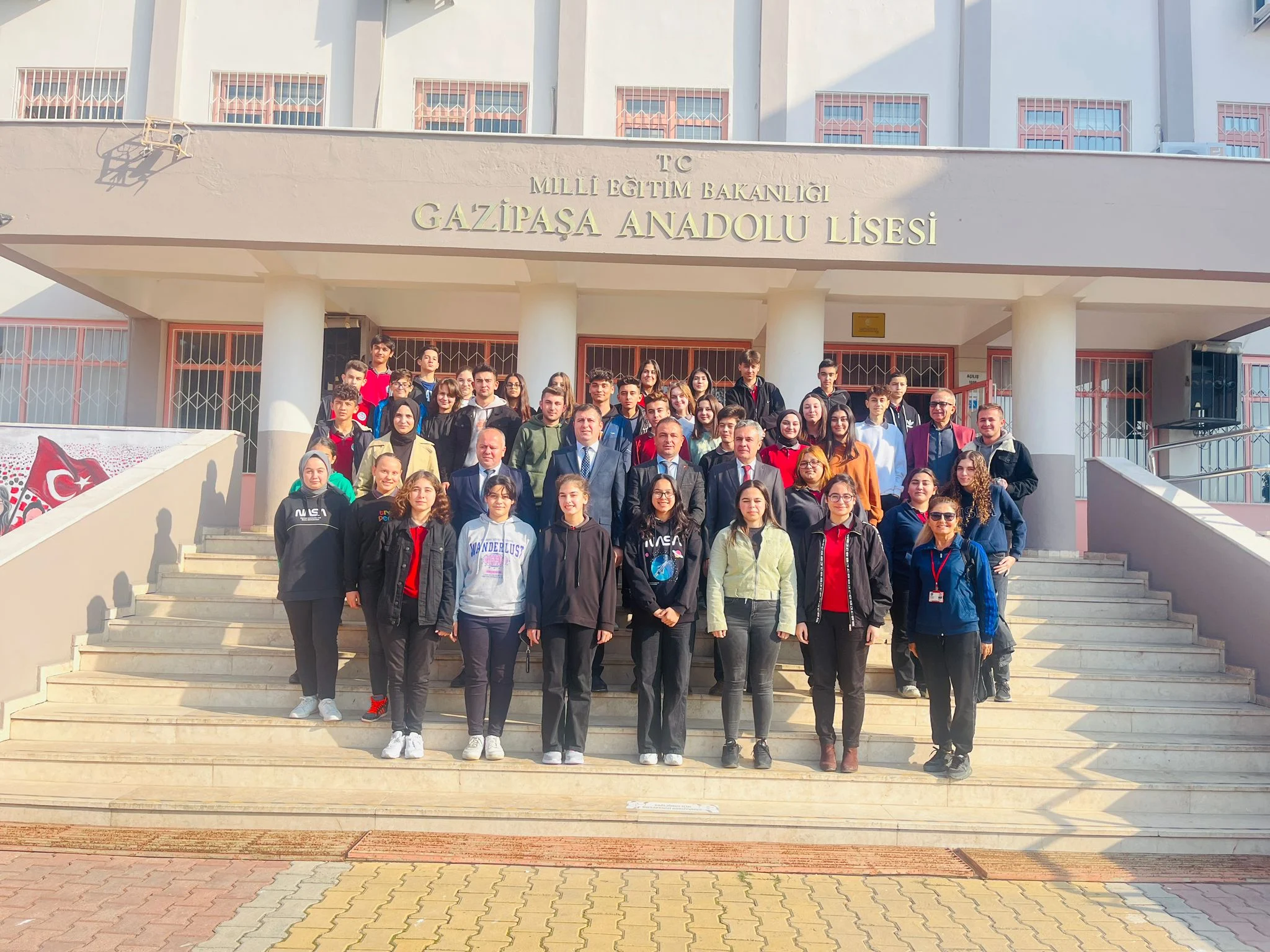 Sayın Kaymakamımız Orhan ALTUN, Ahenk Projesi kapsamında Gazipaşa Anadolu Lisesi’ni ziyaret etti.