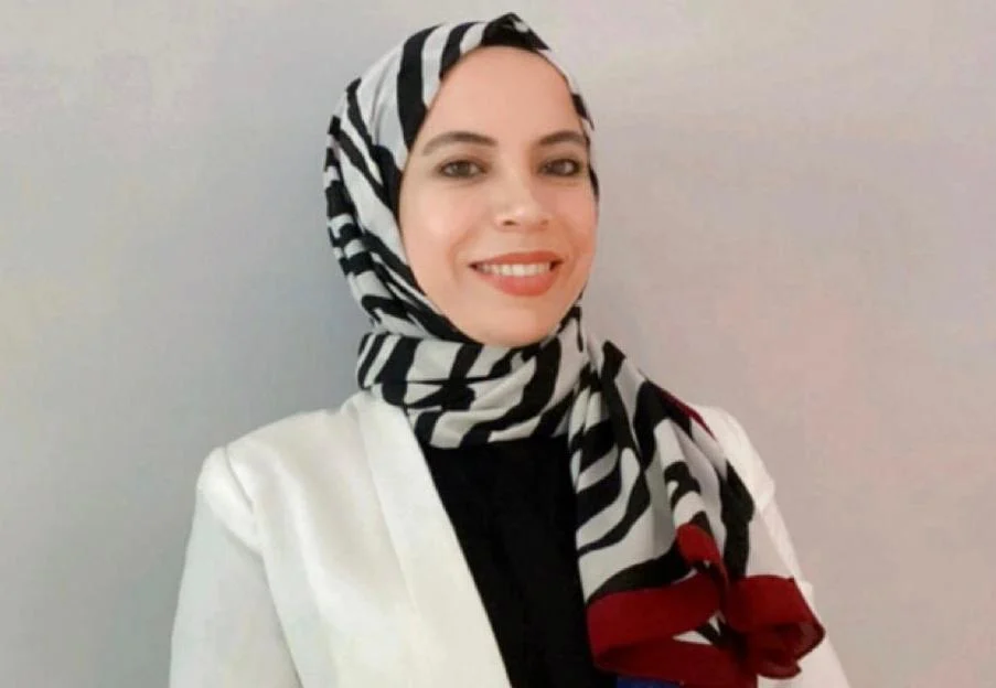 Adalet ve Kalkınma Partisi (Ak Parti) Alanya İlçe Kadın Kolları Başkanı Gülay Güvenç 24 Kasım Öğretmenler Günü ile ilgili bir mesaj yayınladı.