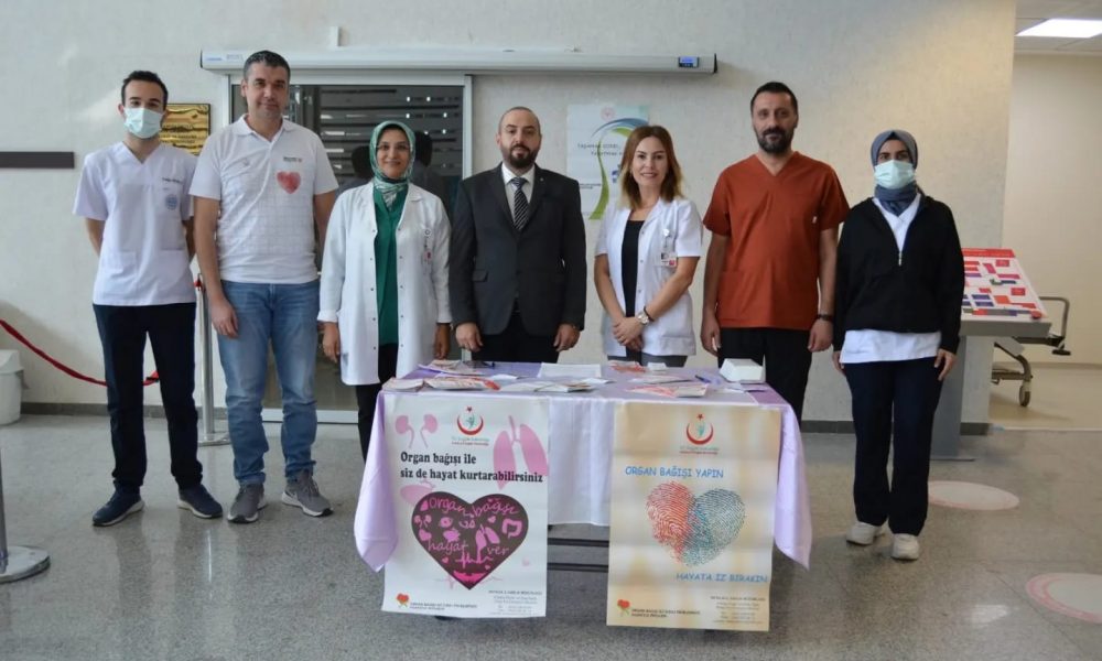 ALANYA EAH'SİNDE ORGAN BAĞIŞI HAFTASI KAPSAMINDA STANT KURULDU - Mega TV WhatsApp Image 2022-11-04 at 10.30.17