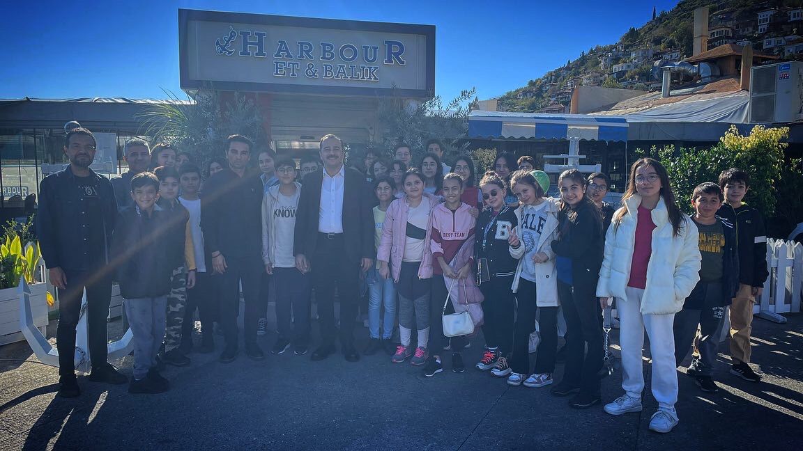 Tunahan Toksöz, Mezunu Olduğu Okulu Unutmadı