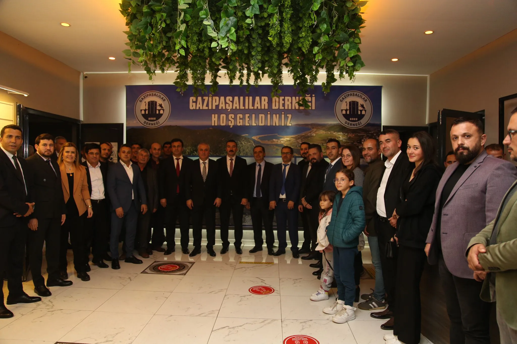 BAŞKAN ERDEM GAZİPAŞALILAR DERNEĞİ İLE BULUŞTU