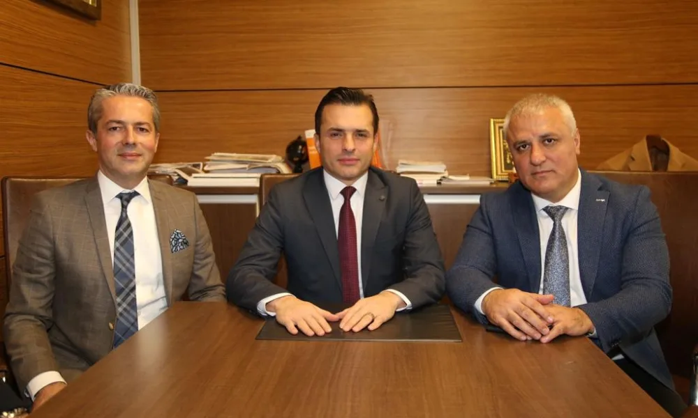 Alanya Ticaret ve Sanayi Odası Başkanı ve aynı zamanda Alanya Müteahhitler Birliği Derneği ( MÜT-BİR) kurucu yönetim kurulu üyesi olan Eray ERDEM ile T.C Çevre ve Şehircilik Bakanlığı ziyareti - Mega TV 1a42a3e5-941f-4cf5-9dcc-8051d5b19d9a