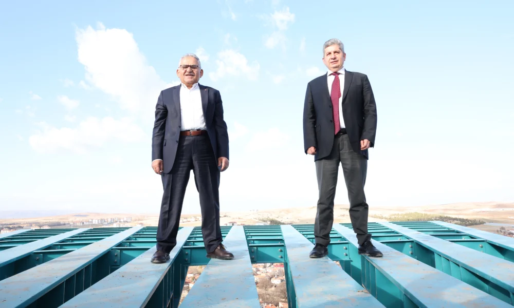 BAŞKAN BÜYÜKKILIÇ, TAMAMLANMA AŞAMASINA GELEN CAM SEYİR TERASI’NI İNCELEDİ - Mega TV 2-w
