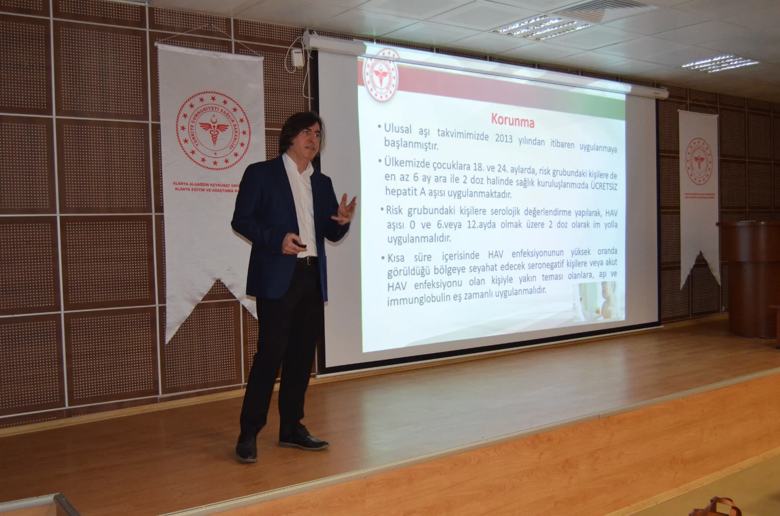 AİLE HEKİMLERİNE HIV/AIDS BULAŞICI HASTALIKLAR KONUSUNDA EĞİTİM VERİLDİ.