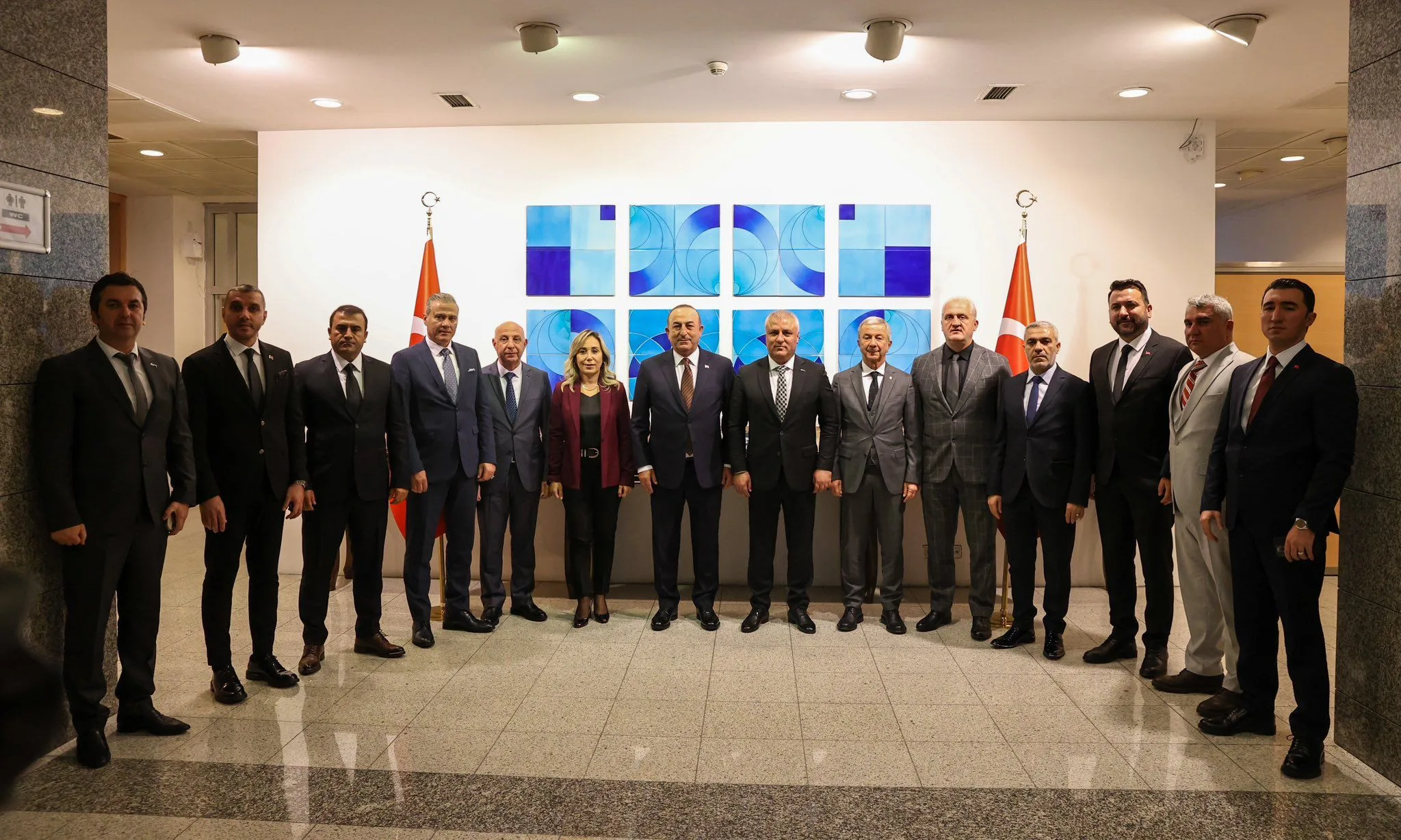 ERDEM VE YENİ ALTSO YÖNETİMİ ATA’NIN HUZURUNDA