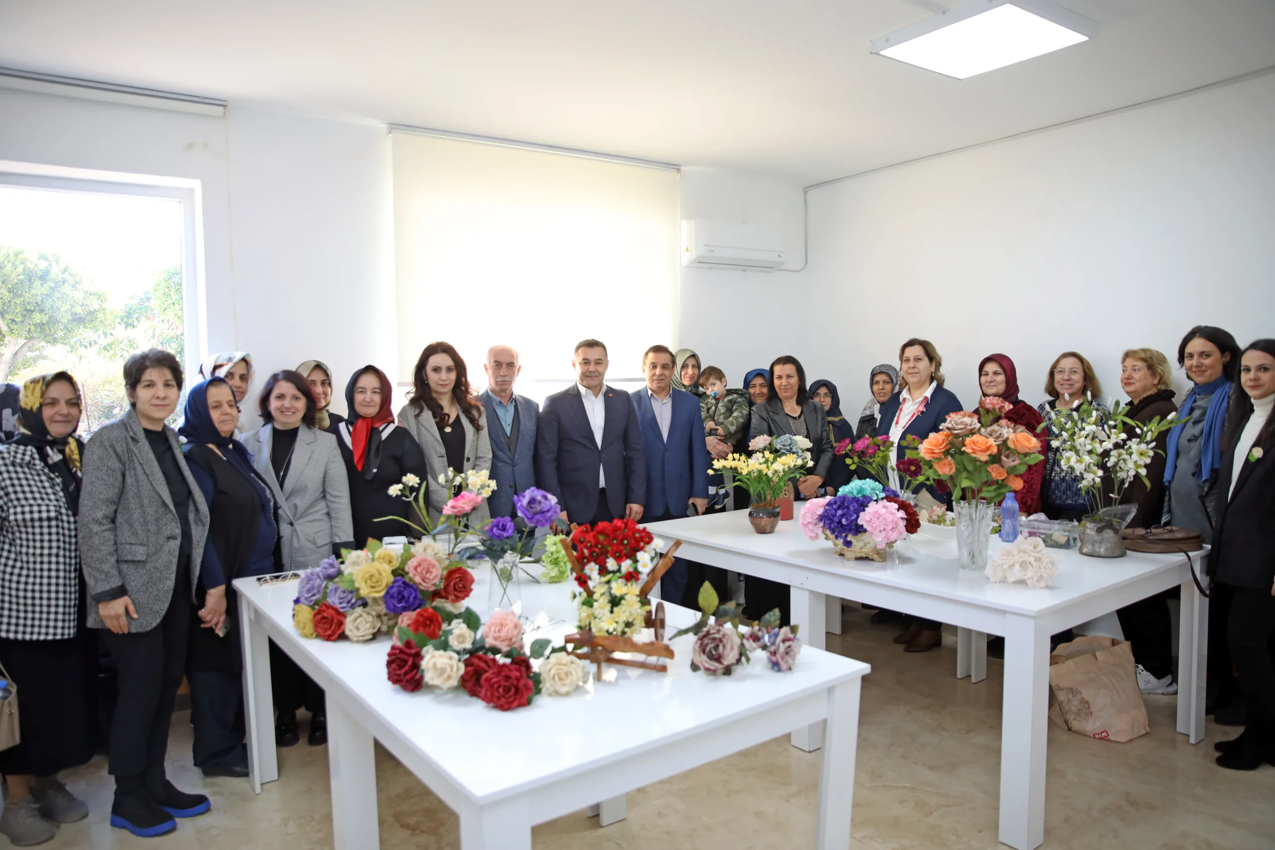 İSA KÜÇÜLMEZ CADDESİ SİLBAŞTAN YENİLENİYOR ASFALT ÇALIŞMASI BAŞLADI