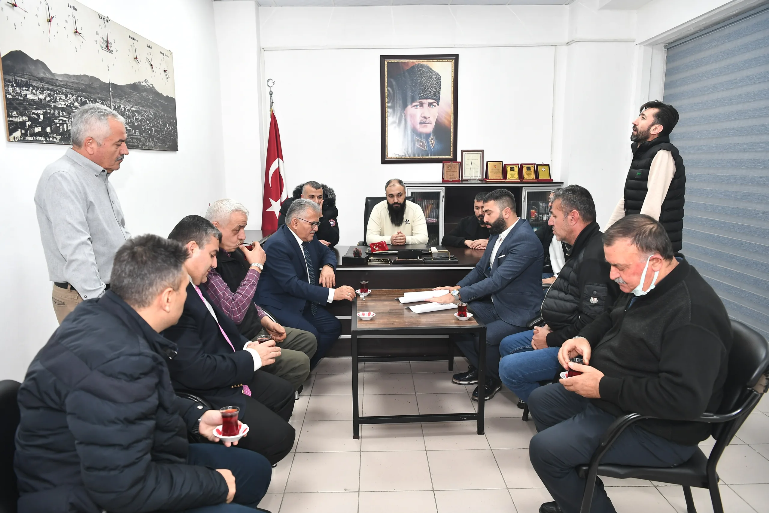 BAŞKAN BÜYÜKKILIÇ’TAN ESNAF ZİYARETİ