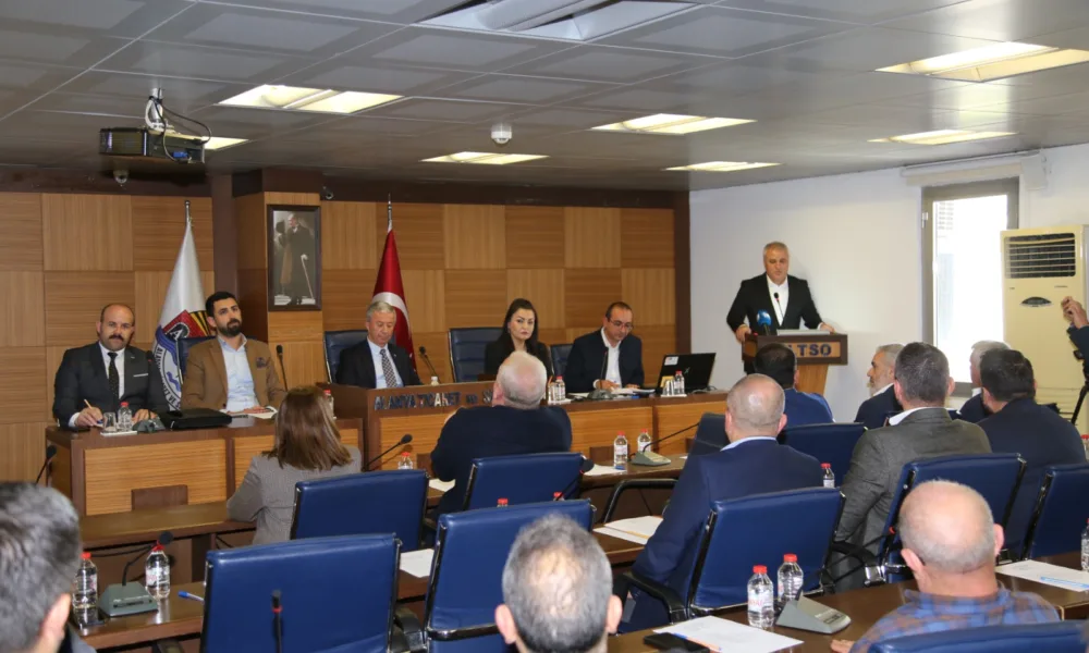 ALTSO’NUN GELİR-GİDER BÜTÇESİ 41 MİLYON TL - Mega TV Alanya Ticaret ve Sanayi Odası’nın Aralık ayı toplantısı (5)