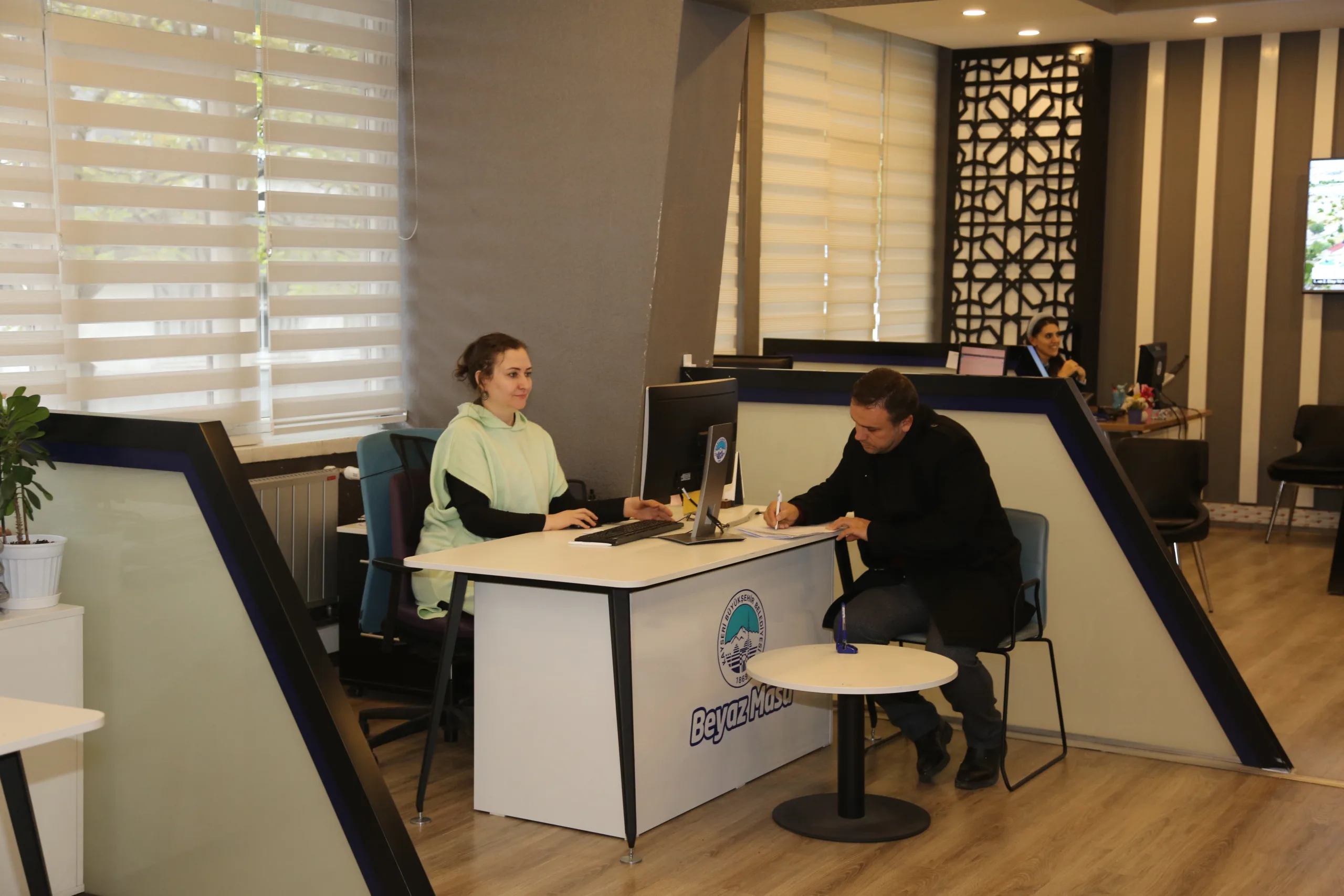 BÜYÜKŞEHİR, “7 GÜN 24 SAAT” VATANDAŞI DİNLİYOR