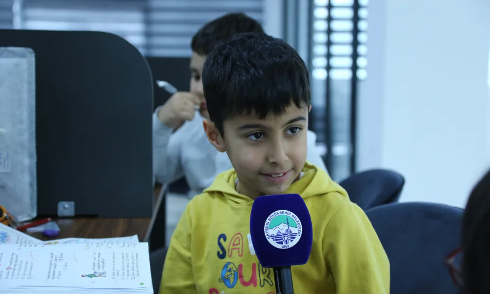BÜYÜKŞEHİR ERKİLET KÜTÜPHANESİ, GENÇLERİN VE ÇOCUKLARIN İLGİ ODAĞI OLDU - Mega TV MRK31782-u