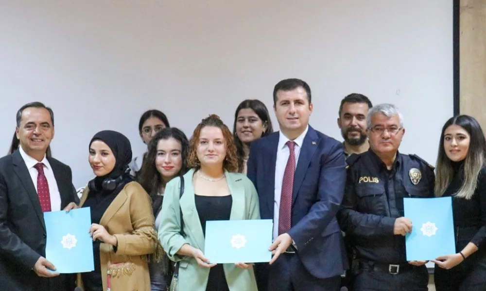 GAZİPAŞA KAYMAKAMI ORHAN ALTUN "DÜNYA SİVİL HAVACILIK GÜNÜ'NÜ " KUTLADI. - Mega TV ae42d8cb-b618-464d-a7e4-8a3ea3d0a3e3