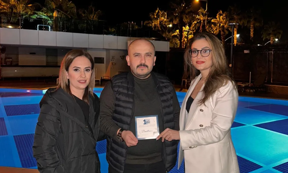 MEGA TV’DEN ABDULHADİ YÜKSEL VE EŞİ ÖZLEM YÜKSEL’E 1. KURULUŞ YILDÖNÜMÜ DAVETİ - Mega TV c4896a45-e2a5-42c3-bb9f-22ab89531c76