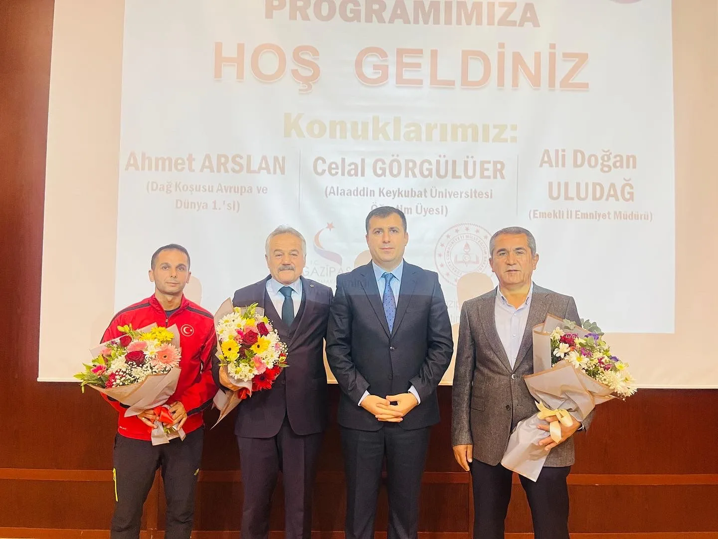 GAZİPAŞA KAYMAKAMI ORHAN ALTUN AHENK PROJESİ KAPSAMINDA DÜZENLENEN SEMİNERE KATILDI