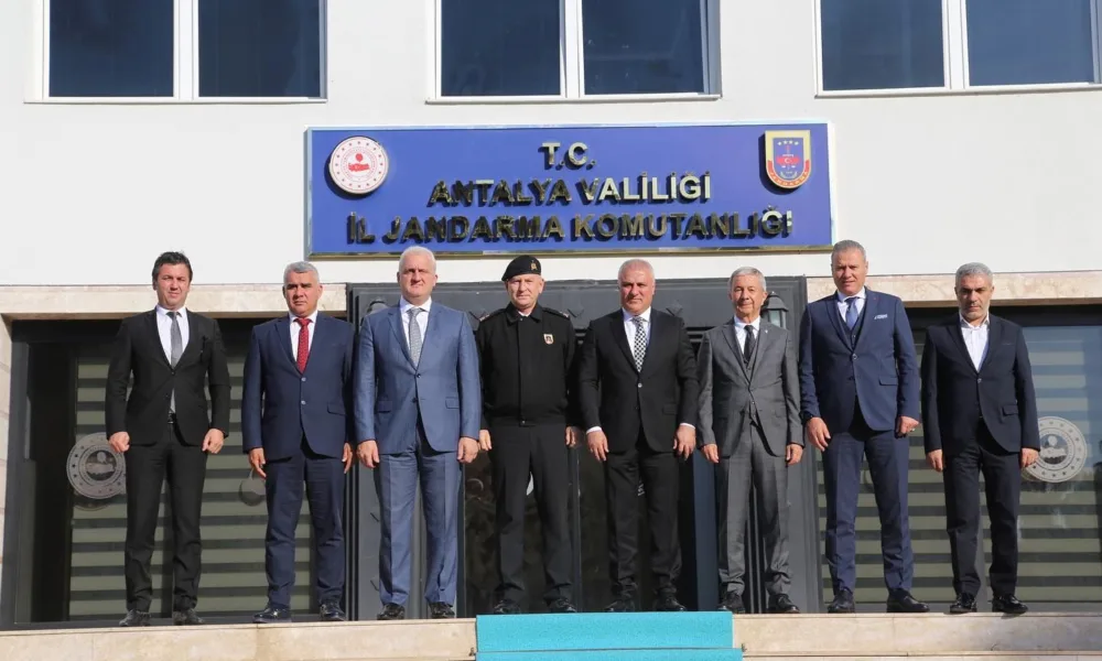 ALTSO BAŞKANI ERAY ERDEM’DEN ANTALYA ÇIKARMASI - Mega TV d1f059e7-3b01-4194-b806-a1ef82cdfbc0