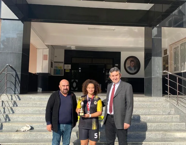 FUTSALDA ALANYA'NIN BAŞARISI - Mega TV e823a241-2b11-4135-a0ec-9d85eef2b4e8