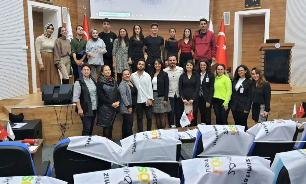 ALKÜ’LÜ ÖĞRENCİLERDEN FARKINDALIK ETKİNLİĞİ - Mega TV lösev