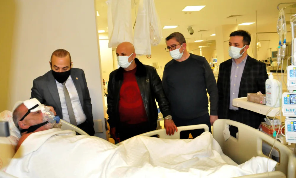 BAŞKAN ÇAVUŞOĞLU YOĞUN BAKIMDA TEDAVİSİ SÜREN OKŞAR'I ZİYARET ETTİ - Mega TV DSC_0066