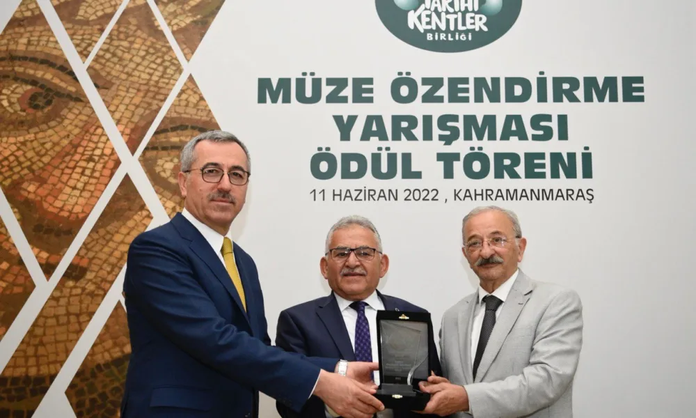BAŞKAN BÜYÜKKILIÇ İLE BÜYÜKŞEHİR, 1 YILDA 11 ÖDÜL ALDI - Mega TV photo_2022-06-11_13-50-57-p