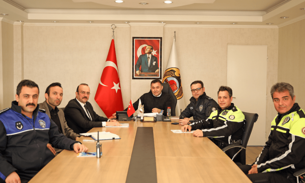 BAŞKAN YÜCEL’DEN ULAŞIM TOPLANTISI - Mega TV Haber Boyutu