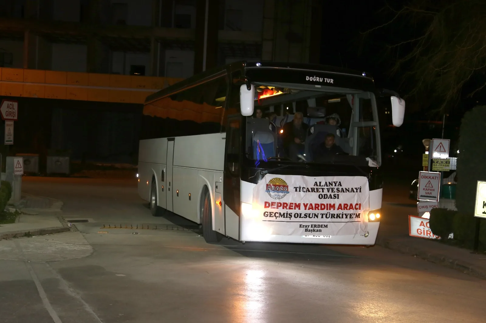 BAŞKAN ERDEM: ‘YARALARIMIZI BİRLİKTE SARIYORUZ’