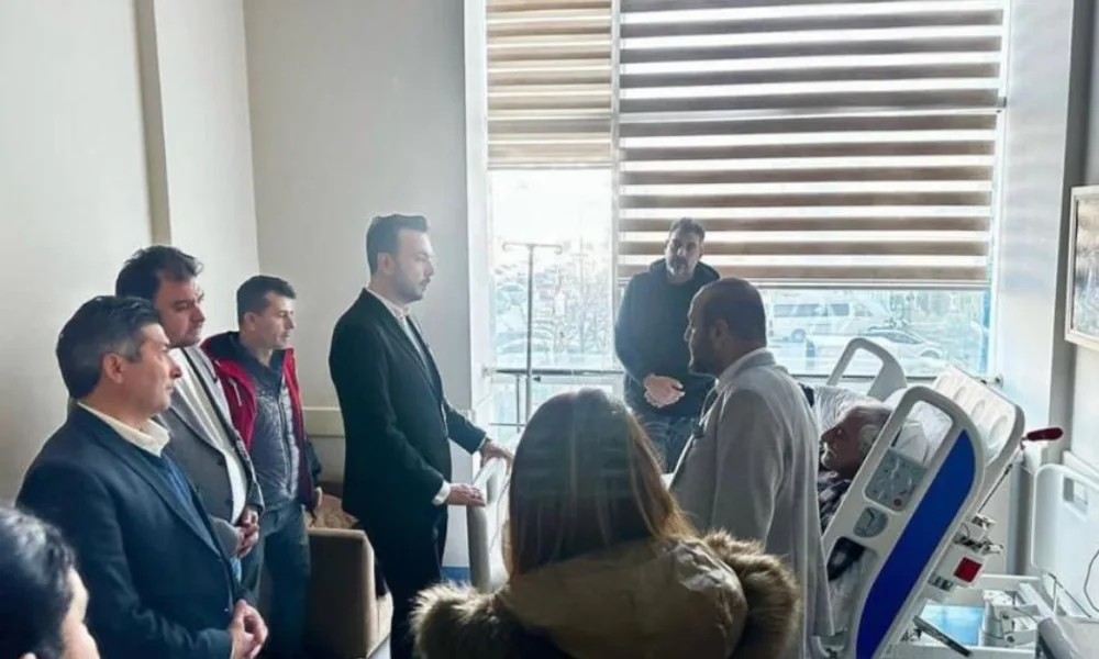 BAŞKAN TOKLU'DAN DEPREMZEDELERE ZİYARET "ASILSIZ HABERLERE İTİBAR ETMEYELİM" - Mega TV web haber face