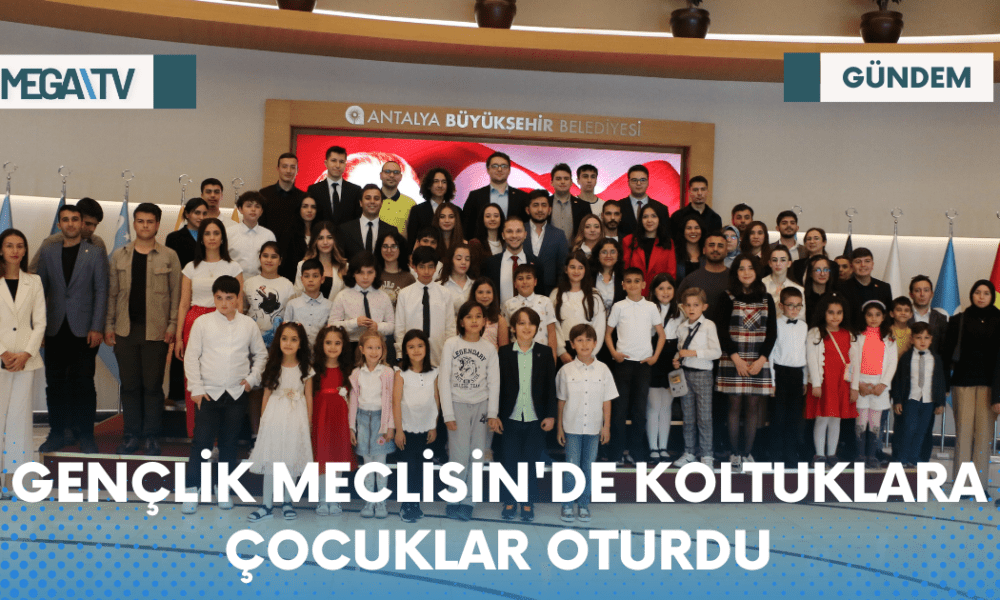 GENÇLİK MECLİSİN'DE KOLTUKLARA ÇOCUKLAR OTURDU - Mega TV Web Haber Şablon (38)