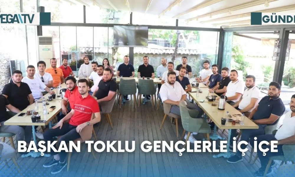 Başkan Toklu Gençlerle İç İçe - Mega TV Web Haber Şablon (32)