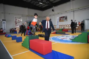Büyükkılıç’tan Gönüllere Dokunan Projeler - Mega TV 7 x min - Mega TV