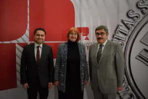 ALKÜ, Tuzla Üniversitesi ile Erasmus ortağı oldu - Mega TV ALKU BOSNA HERSEKTE GONULLERI FETHETTI 4 - Mega TV