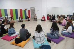 ALKÜ’de teknoloji bağımlılığına dikkat çekildi - Mega TV ALKUDE TEKNOLOJI BAGIMLILIGINA DIKKAT CEKILDI 4 min - Mega TV