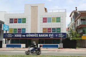 Antalya Büyükşehir, kreş ağını genişletiyor - Mega TV Kres ve gunduz bakimevleri 13 min - Mega TV