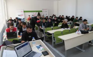 Siber Vatanın Askerleri ALKÜ’de Yetişiyor - Mega TV SIBER VATANIN ASKERLERI ALKUDE YETISIYOR 7 min - Mega TV