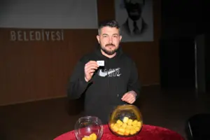 Kumuca Belediyesinin Kuruluşunun 70. Yılı Anısına Halı Saha Futbol Turnuvası Gerçekleşti - Mega TV fb7f128f b4ec 40ff 8699 6c02db963b46 min 2 - Mega TV