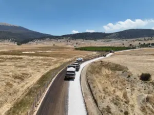 Antalya Büyükşehir'den kırsal yollara 596 milyon TL’lik yatırım - Mega TV kirsal yol calismalari 4 min - Mega TV