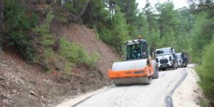 Antalya Büyükşehir'den Burmahan-Beşkonak yoluna asfalt - Mega TV Adsiz tasarim 2 - Mega TV