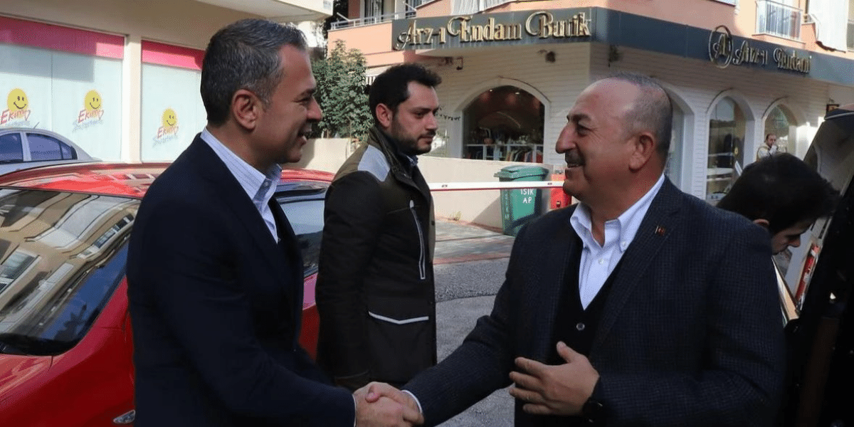Çavuşoğlu ve Tavlı’dan Robotik Kodlama Atölyesi’ne ziyaret