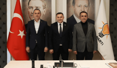 Yücel’den AK Parti’ye ziyaret