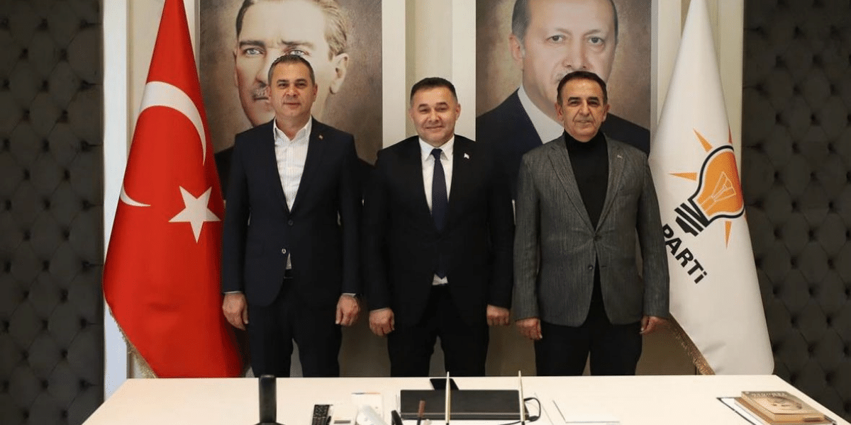 Yücel’den AK Parti’ye ziyaret