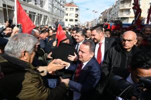 DSC 4203 min - Mega TV