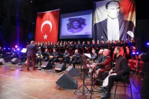 Erdal Erzincan Mercan Erzincan Konseri 3 min - Mega TV