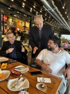 Özçelik’ten özel davet - Mega TV IMG 6888 min - Mega TV