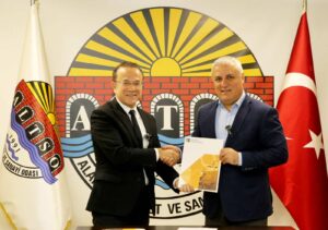 ALTSO İLE Alanya Üniversitesi indirim protokolü imzaladı - Mega TV WhatsApp Image 2024 01 10 at 13.49.30 min - Mega TV