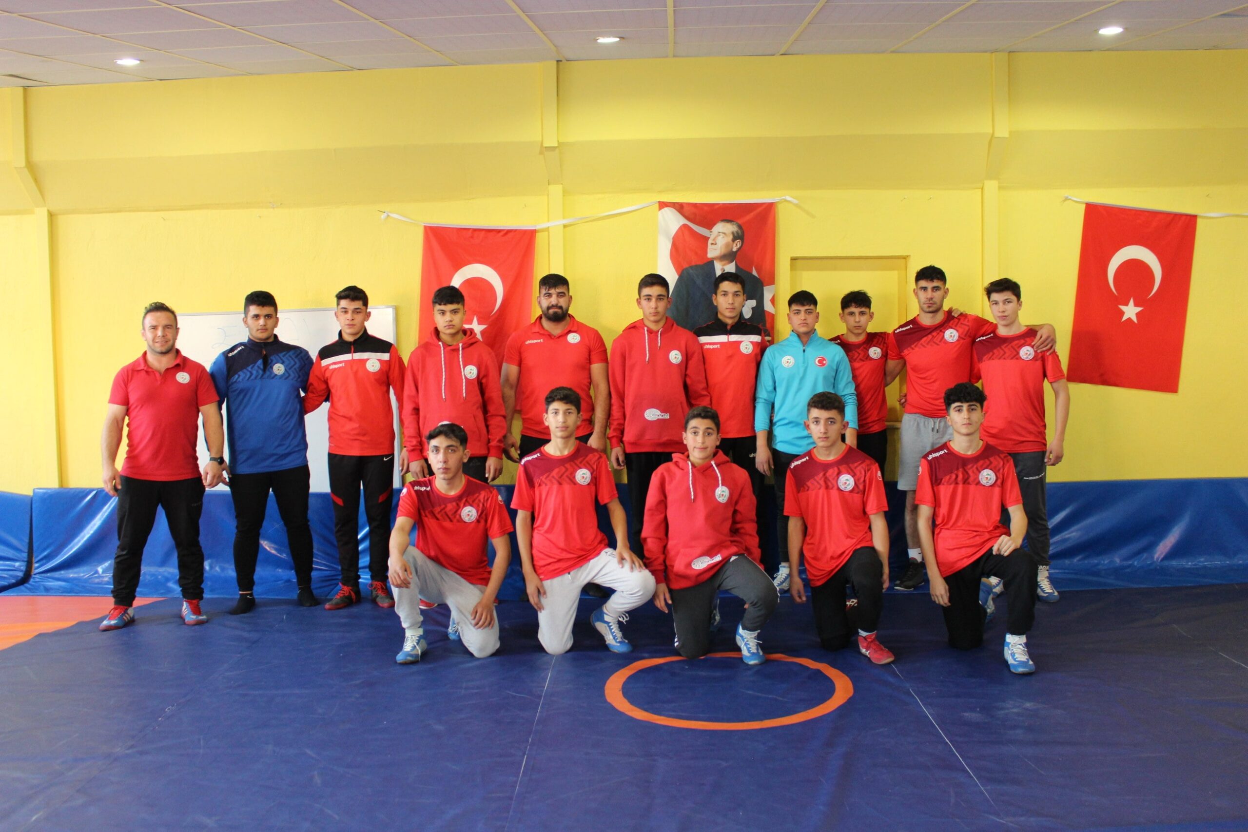 Büyükşehir-Elmalı işbirliğiyle güreş eğitimleri